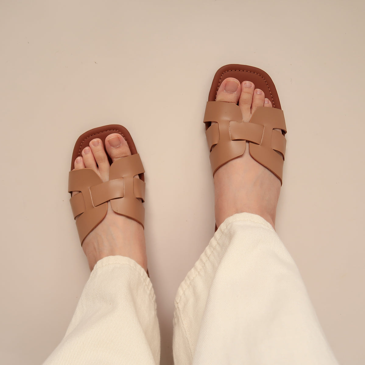 Eleanor in Nude | Rob & Mara