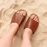 Load image into Gallery viewer, Haru in Brown (on beige sole) - Sandals - Mercino