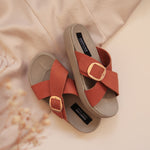 Load image into Gallery viewer, Demi in Vintage Tan (on beige sole) - Sandals - Mercino