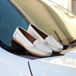 Load image into Gallery viewer, Devon in Ivory - Moccasins - Rob and Mara