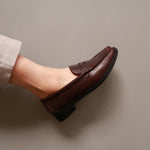 Load image into Gallery viewer, Cameron in Antique Amaretto - Loafers - Rob and Mara
