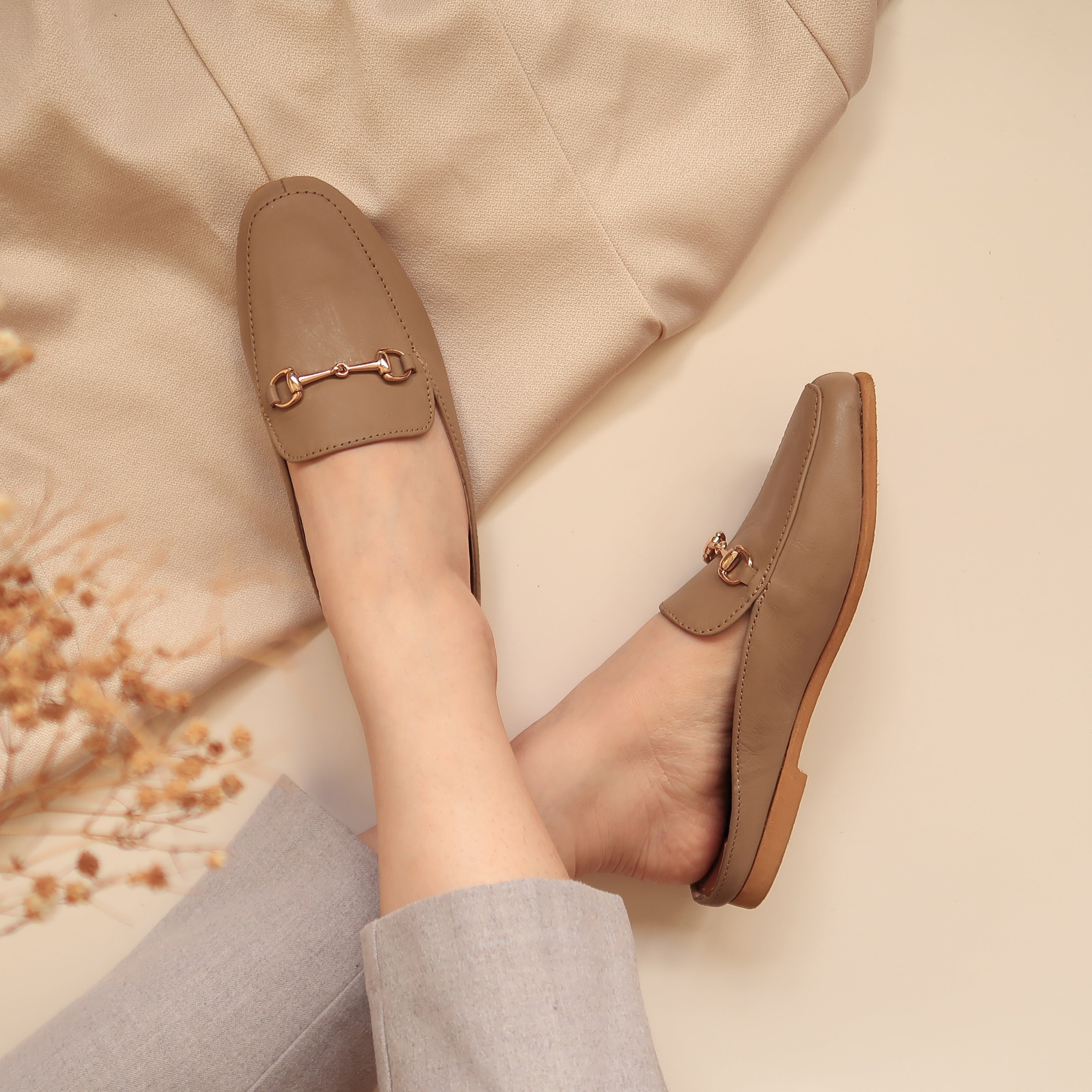 Celeste in Beige Rob Mara