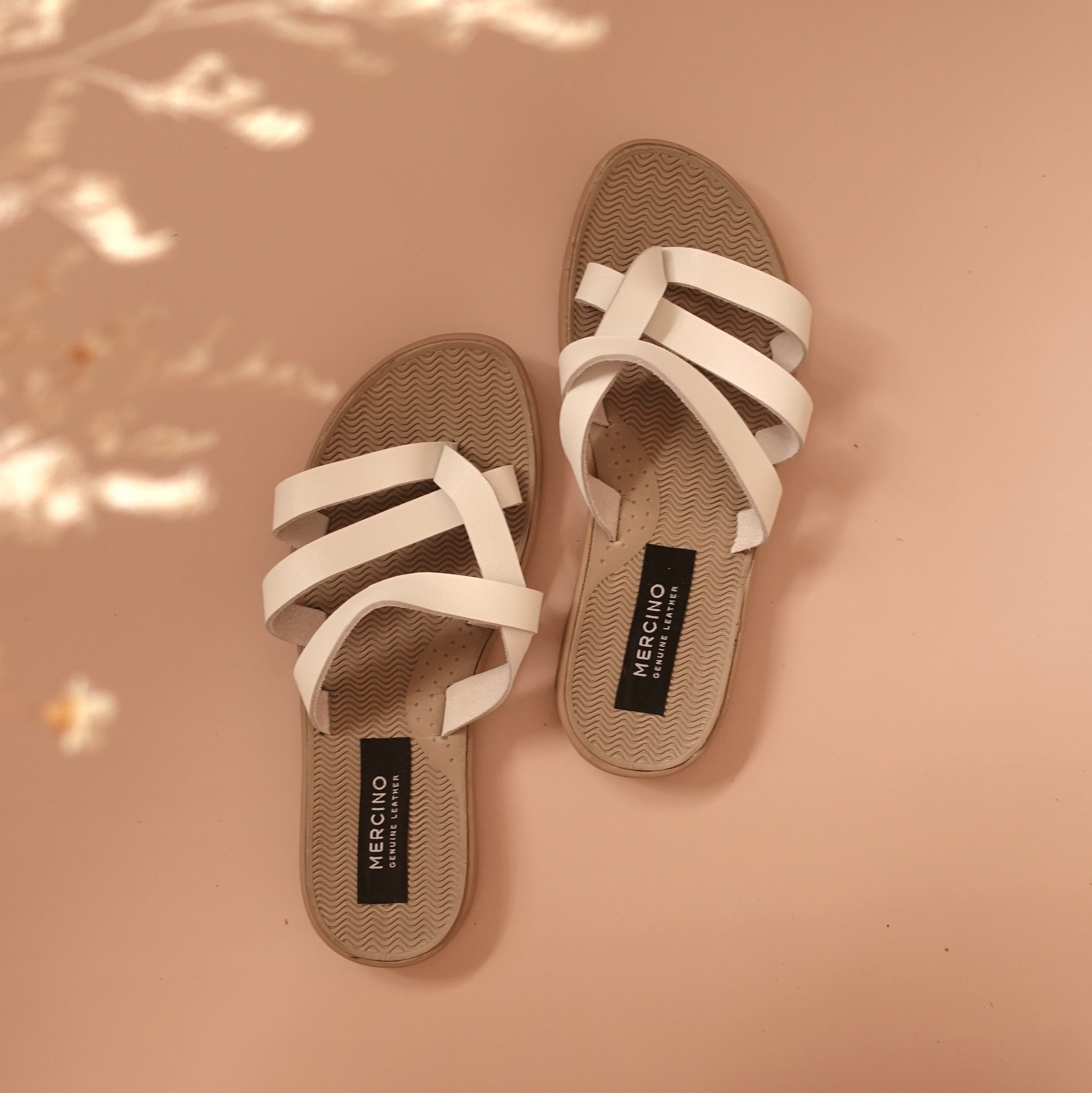 Ria in White - Sandals - Mercino