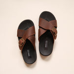 Load image into Gallery viewer, Demi in Vintage Brown (on black sole)
