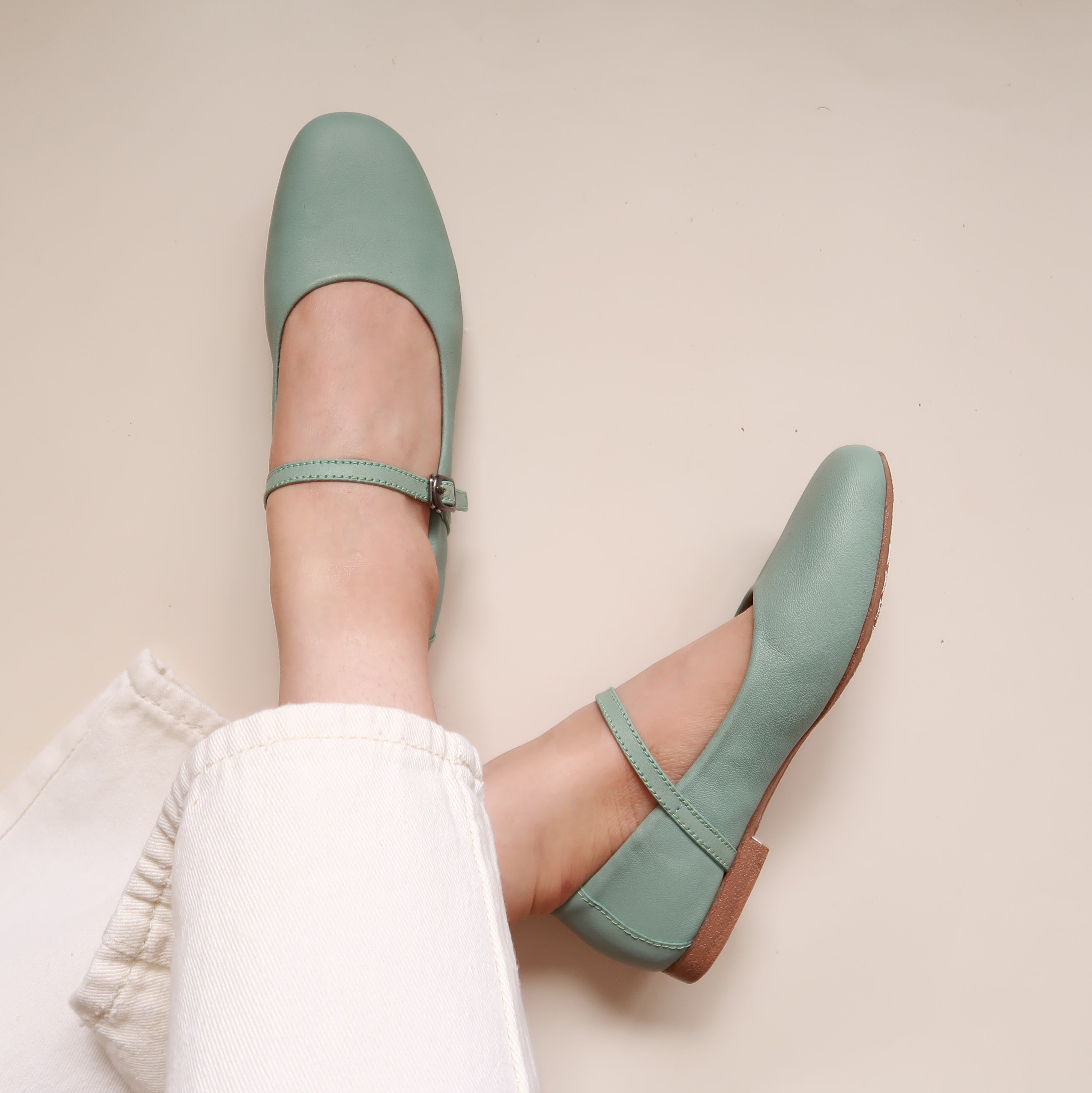 Estelle in Mint