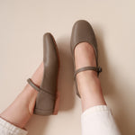 Load image into Gallery viewer, Estelle in Taupe Pebbled
