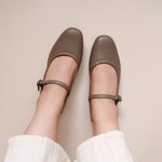Load image into Gallery viewer, Estelle in Taupe - Ballet Flats - Rob and Mara
