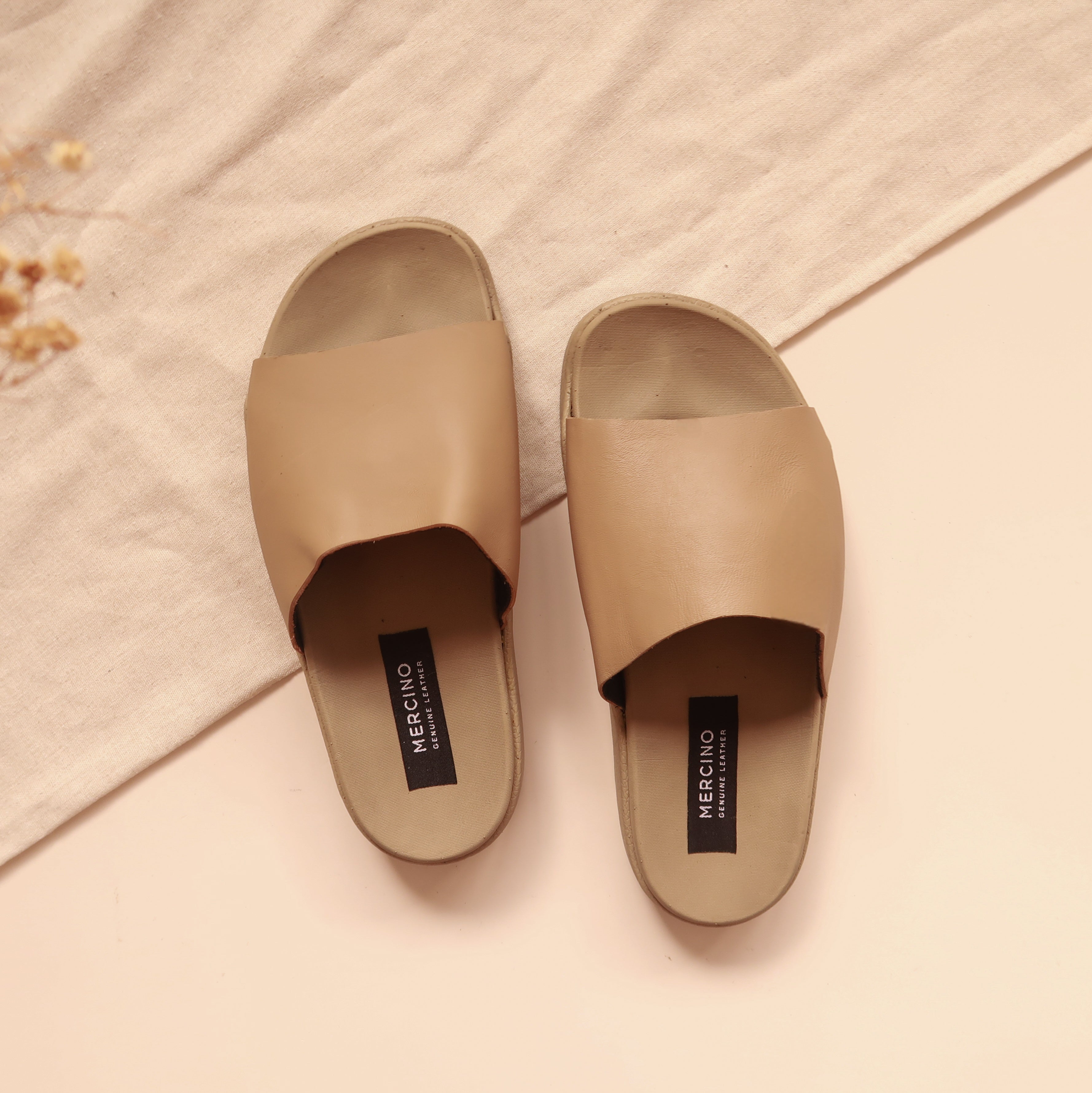 Haru in Beige - Sandals - Mercino
