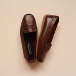 Load image into Gallery viewer, Heather in Walnut - Moccasins - Rob and Mara
