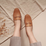 Load image into Gallery viewer, Celeste in Camel - Mules - Rob and Mara
