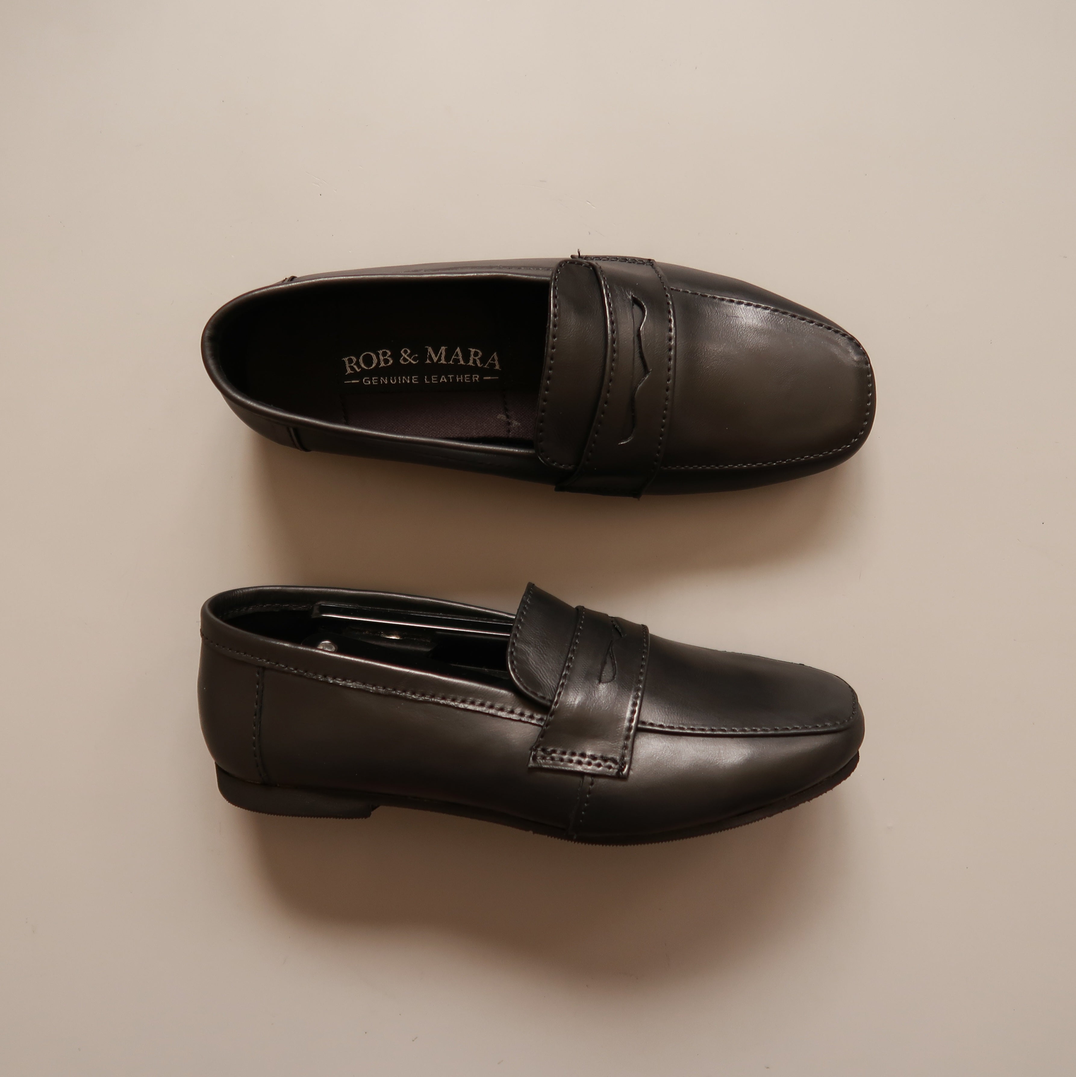 Vienna in Black - Loafers - Rob and Mara