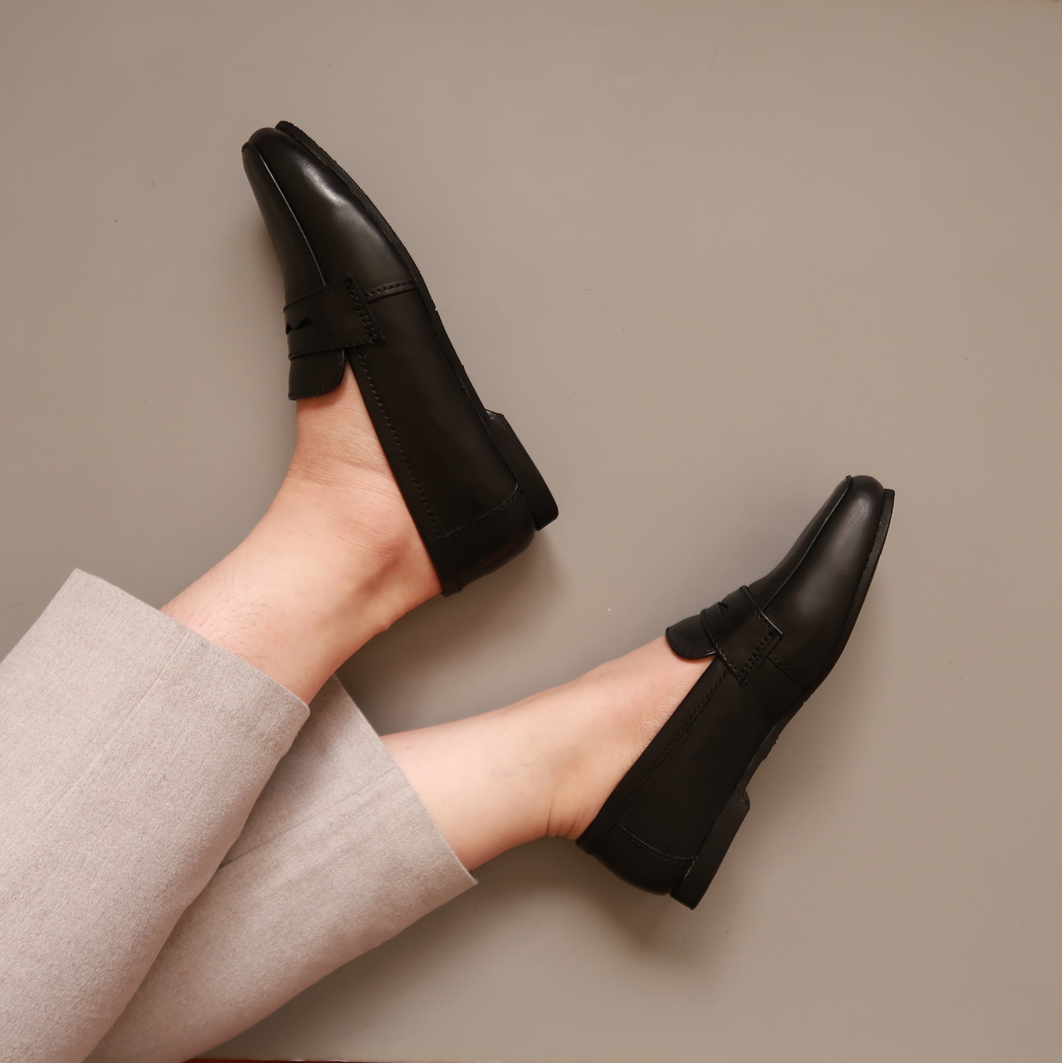 Vienna in Black - Loafers - Rob and Mara