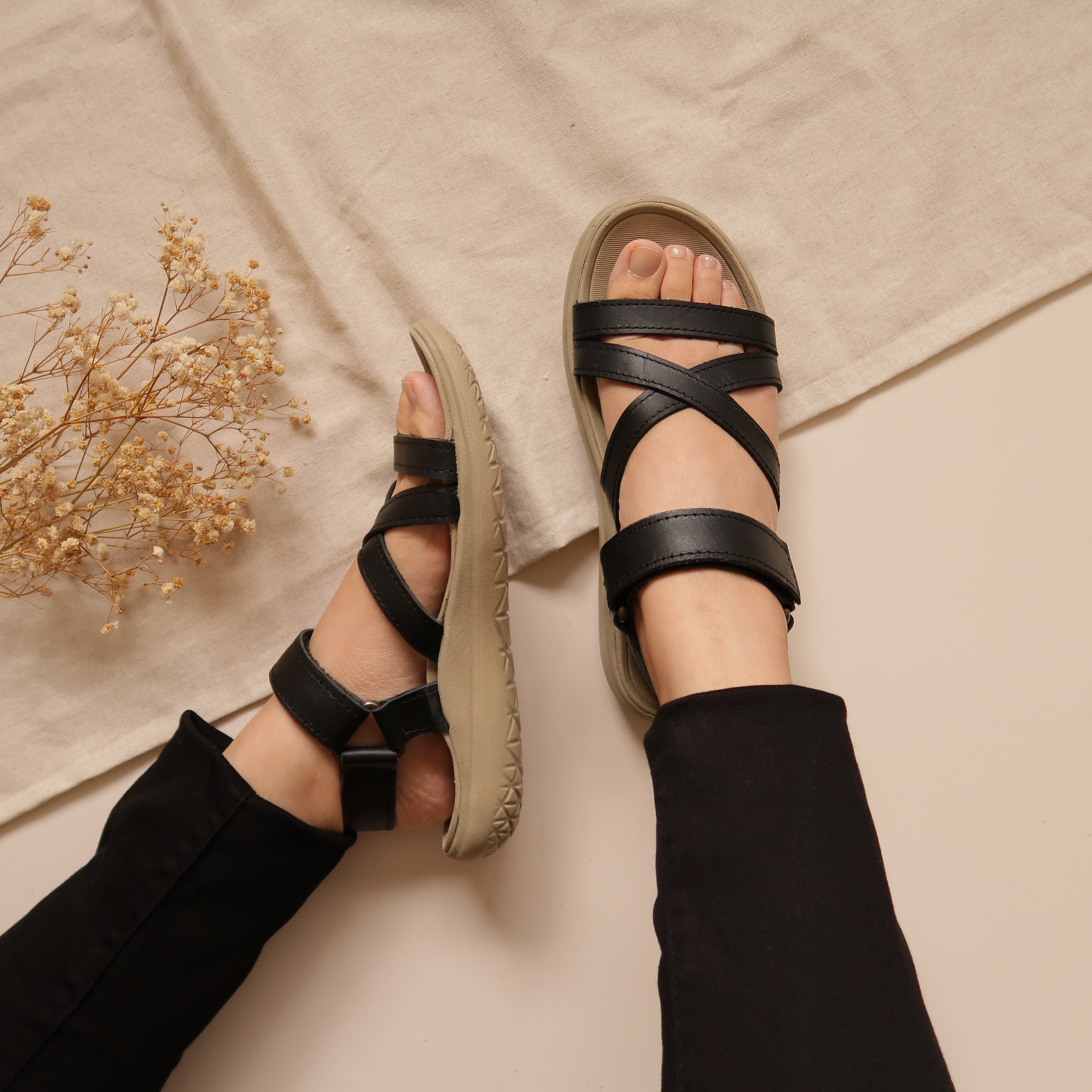 Louise in Black - Sandals - Mercino