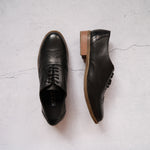 Load image into Gallery viewer, Victoria in Black - Brogues - Rob and Mara
