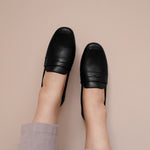 Load image into Gallery viewer, Vienna in Black (on brown sole)
