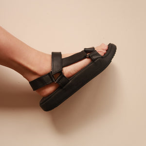 Zoe in All Black - Sandals - Mercino