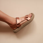 Load image into Gallery viewer, Zoe in Champagne (on beige sole) - Sandals - Mercino
