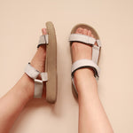 Load image into Gallery viewer, Zoe in Ivory (on beige sole) - Sandals - Mercino
