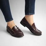 Load image into Gallery viewer, Cameron in Burgundy - Loafers - Rob and Mara
