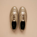 Load image into Gallery viewer, Ezra in Pearl - Brogues - Rob and Mara
