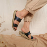 Load image into Gallery viewer, Selina in Metallic Sapphire - Sandals - Mercino
