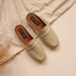 Load image into Gallery viewer, Venice in Pearl - Mules - Rob and Mara
